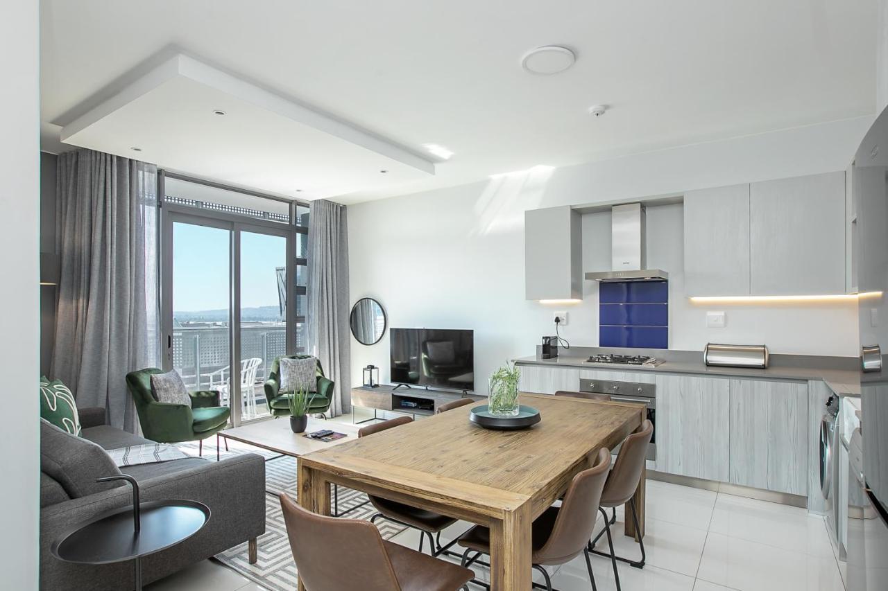 The Median Serviced Apartment Collection Johannesburgo Exterior foto